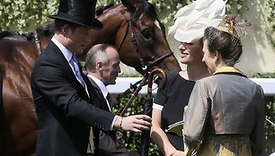 Didžiosios Britanijos princas Harry, Zara Phillips ir princesė Anne