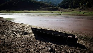 Brazilijoje išdžiuvusi Paraibunos užtvanka 