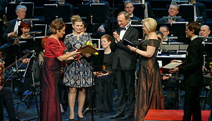 N.Kasparienė, J.Gedmintaitė, G.Kevisas
