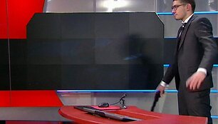 Ginkluotas vyras &bdquo;NOS&ldquo; televizijoje 