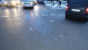 Avarija Statybininkų-Liki&scaron;kėlių gatvių sankryžoje, Alytuje