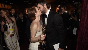 Julianne Moore ir Bartas Freundlichas
