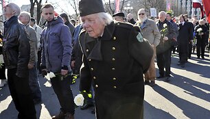 Eitynės Rygoje, skirtos pagerbti Antrojo pasaulinio karo Latvijos karius