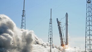 &bdquo;SpaceX&ldquo; raketos pakilimas