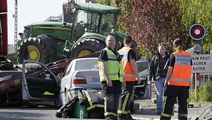 Traukinio avarija pervažoje, Prancūzijoje