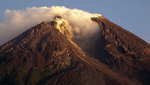 Mount Merapi ugnikalnis