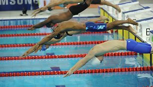 50m laisvuoju stiliumi startas