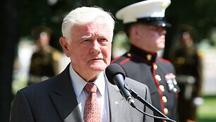 Valdas Adamkus