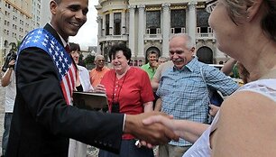 Rinaldo Americo sveiknasi su turistais