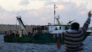 I&scaron; Misratos į Bengazį atplaukė grupelė evakuotų gyventojų.
