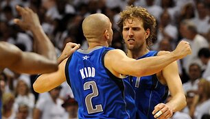 Jasonas Kiddas ir Dirkas Nowitzki