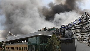 &Scaron;iaurės Londone liepsnoja &bdquo;Sony&ldquo; centras