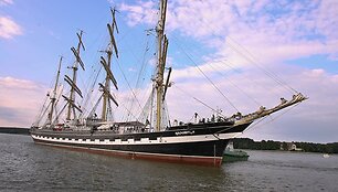 &bdquo;Kruzenshtern&ldquo; mokomasis burinis laivas