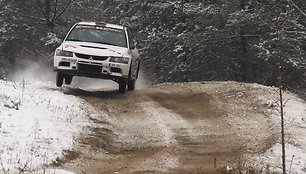 Utenos apylinkėse praūžė „Winter rally 2018“