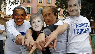 Demonstrantai su &scaron;alių lyderių kaukėmis