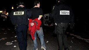 Vedamas policijos sulaikytas studentas