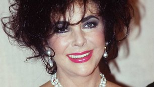 Elizabeth Taylor priklausęs rubinų ir deimantų vėrinys su „La Peregrina“ perlu