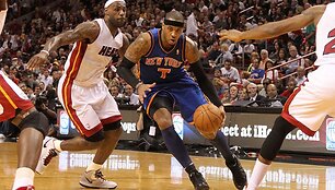 Carmelo Anthony prie&scaron; LeBroną Jamesą