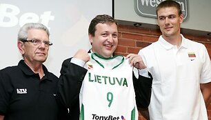Antanas Guoga ir toliau rems Lietuvos krep&scaron;inio rinktinę.