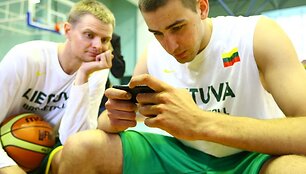 Jonas Valančiūnas ir Renaldas Seibutis