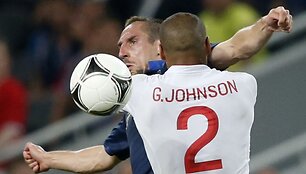 Franckas Ribery ir Glenas Johnsonas 