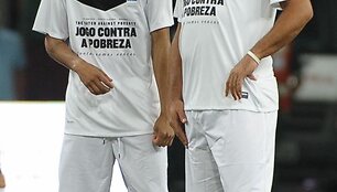 Neymaras ir Ronaldo &scaron;nekučiuojasi draugi&scaron;kame mače