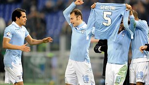 Įspūdingame &bdquo;Juventus&ldquo; ir &bdquo;Lazio&ldquo; mače kelialapį į Italijos taurės finalą i&scaron;kovojo pastarieji