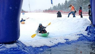 Į lenktynes „Snow Kaykak 2013“ atvyko beveik pusantro šimto dalyvių