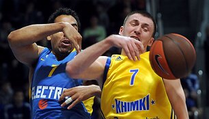 Vitalijus Fridzonas (de&scaron;inėje)