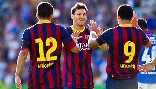 Lionelis Messi, Santosas ir Alexis Sanchezas