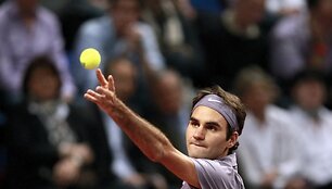 R.Federeris pateko į pusfinalį
