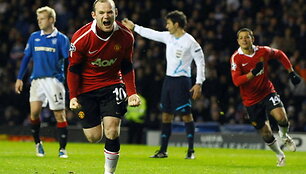 W.Rooney įmu&scaron;ė įvartį į &bdquo;Rangers" vartusnuo 11 metrų žymės