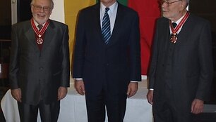 Apdovanojimų akimirka