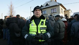 Susirinkusi minia i&scaron;reikė paramą Neringai Venckienei