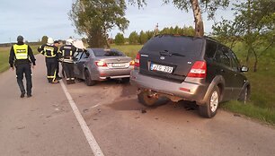 &bdquo;Kia&ldquo; ir BMW avarija