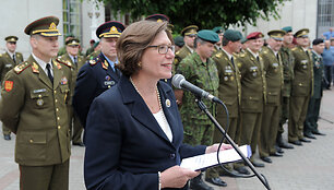 JAV ambasadorės pareigas Lietuvoje diplomatė ėjo nuo 2009 metų