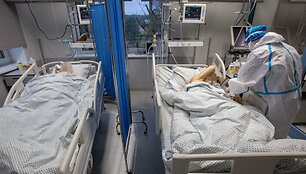 VUL Santaros klinikos. Kova su koronavirusu