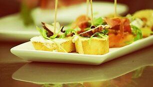 Netradicinėje aplinkoje &ndash;  XX a. pirmos pusės animaciniai filmai ir &bdquo;tapas&ldquo; užlandžiai.