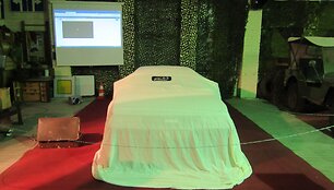 &bdquo;DeLorean DMC-12&ldquo;