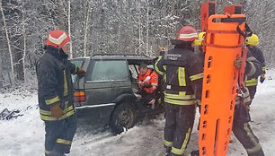 Per avariją nukentėjo trys žmonės