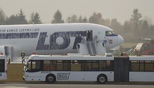 Lėktuvu skrido 230 žmonių.