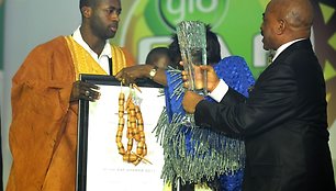 Yaya Toure apdovanojimų ceremonijos metu