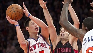 Jose Manuelis Calderonas bando sustabdyti Jeremy Liną