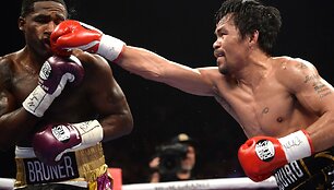 Adrienas Broneris prie&scaron; Manny Pacquiao