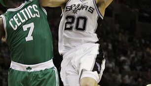 Manu Ginobili prie&scaron; Jermaine'ą O'Neal'ą
