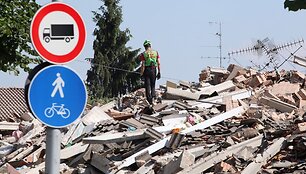 Rovereto miestelį supurtė galingas žemės drebėjimas.