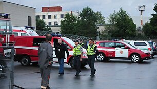 I&scaron; Vilniaus lėktuvu į užsienį buvo bandoma i&scaron;siųsti artilerijos sviedinį
