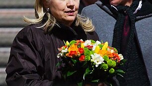 Pirmadienio vakarą į Vilnių atvyko JAV valstybės sekretorė Hillary Clinton