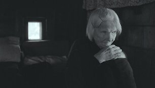 Kadras i&scaron; Audriaus Stonio filmo &bdquo;Neregių žemė&ldquo;
