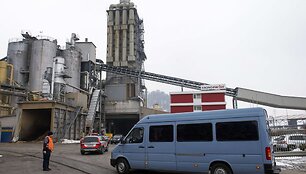 &bdquo;Kronospan&ldquo; medienos gamykla &Scaron;veicarijoje, kur įvyko susi&scaron;audymas
